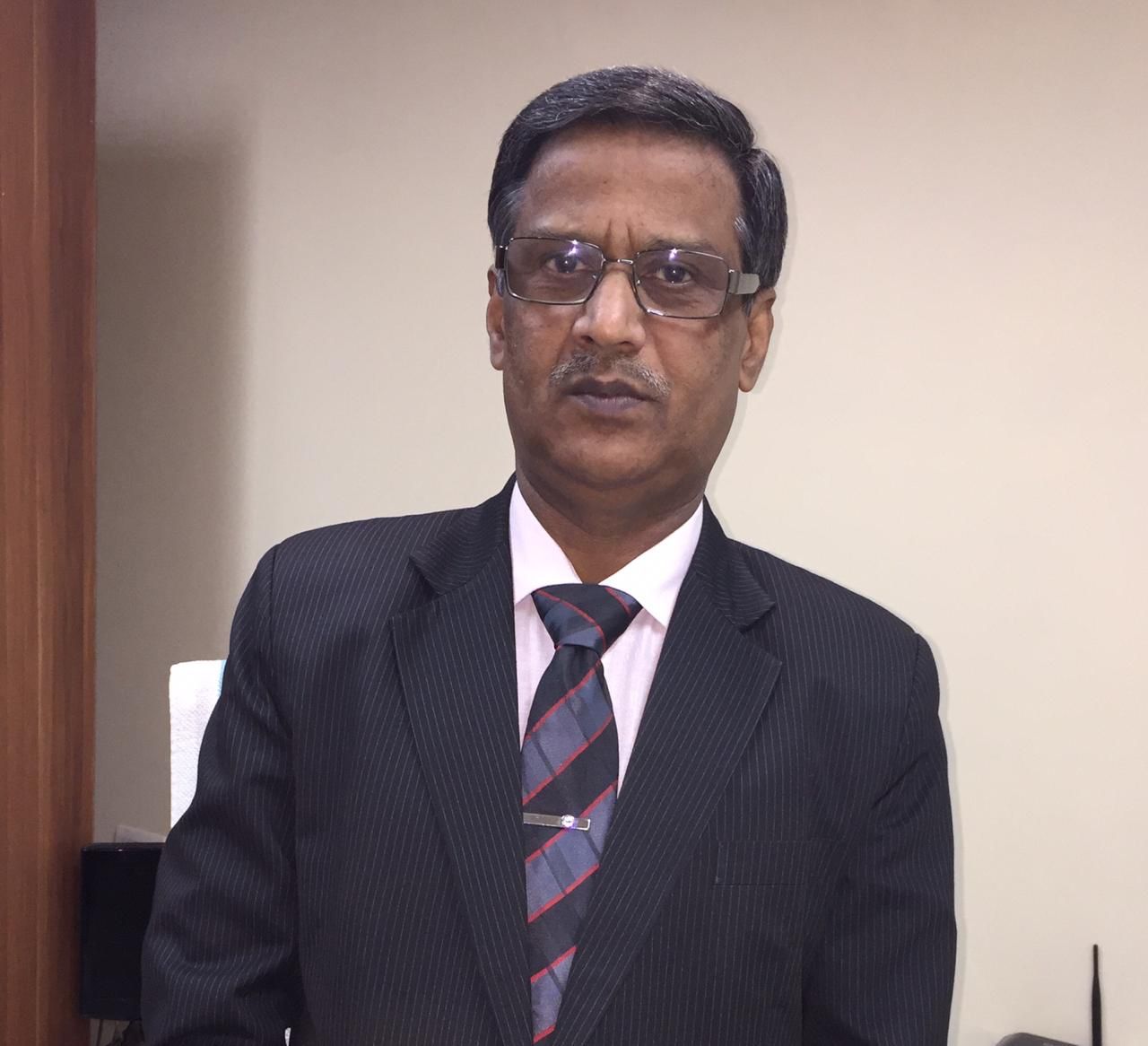 Dr Manoj Kumar
